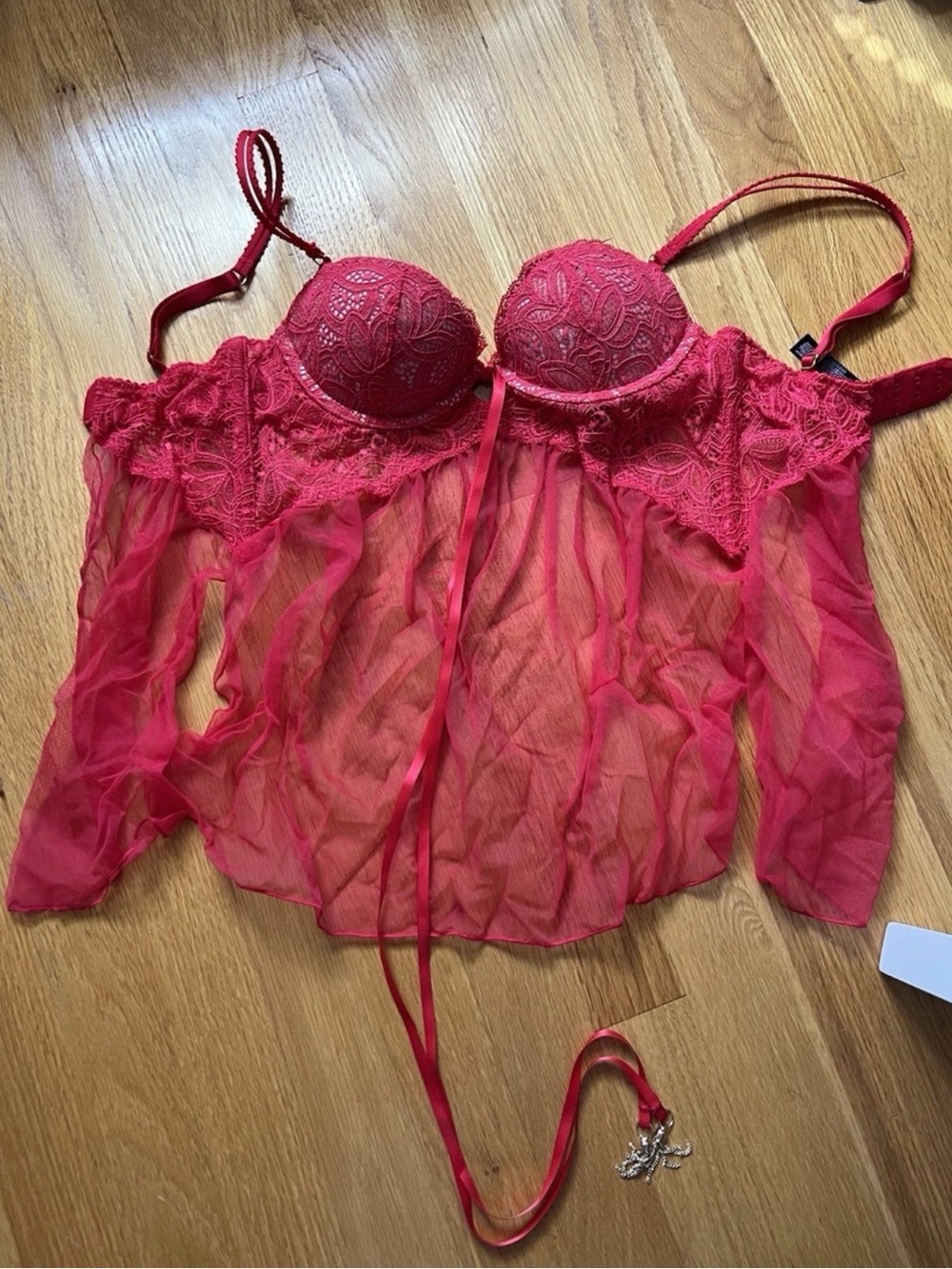 Victoria’s Secret Women’s Red Lace Padded Tassel Lingerie Bra Top Size 32B
